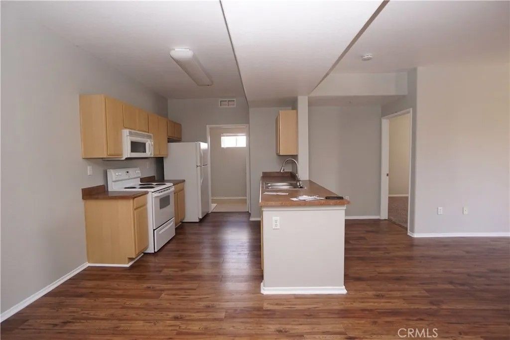 Photo of 24909 Madison Avenue #324, Murrieta, CA 92562 (MLS # SW26022905)