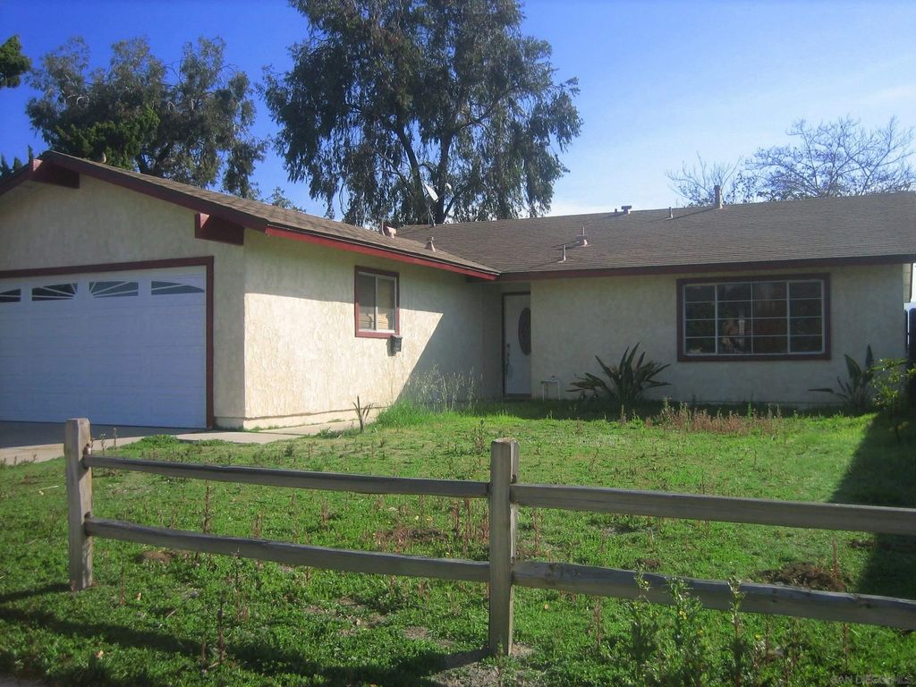Photo of 13153 Avenida Grande, San Diego, CA 92129 (MLS # 260010291)