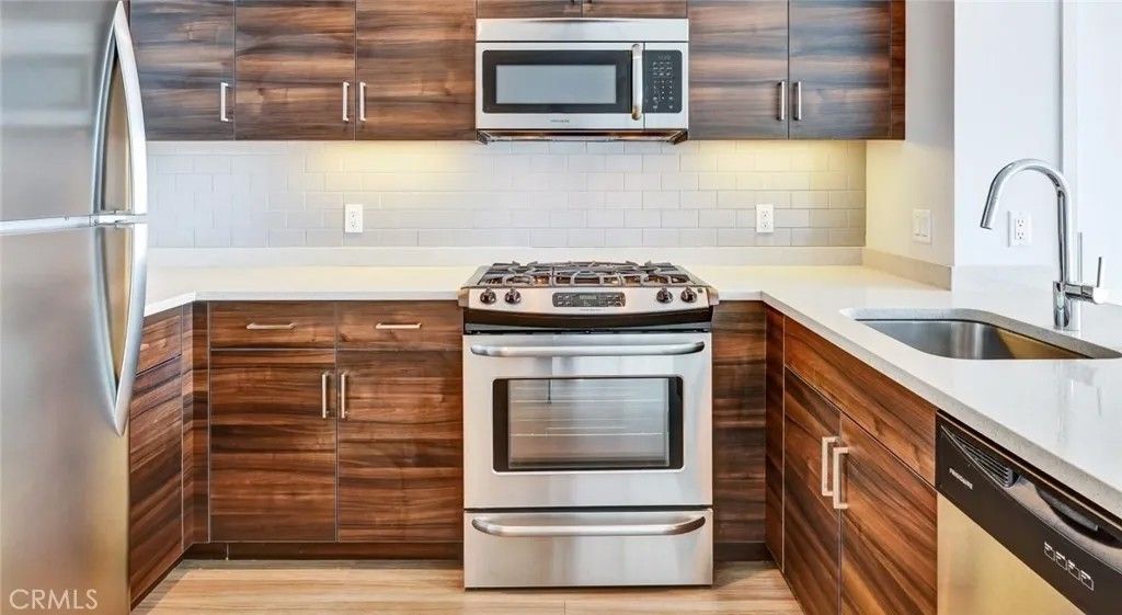 Photo of 100 Van Ness Avenue #909, San Francisco, CA 94102 (MLS # SB26089832)