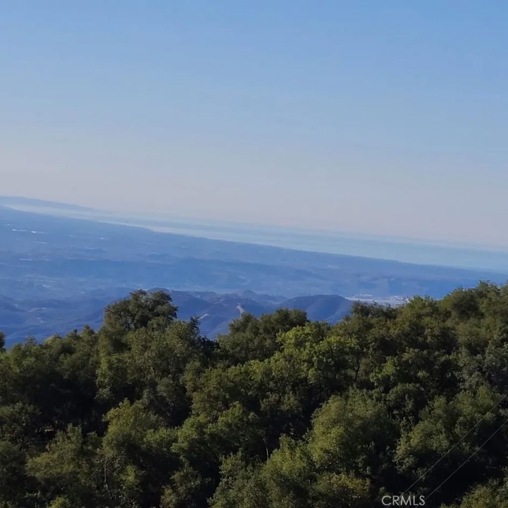 Photo of 39280 Redonda Mesa, Murrieta, CA 92562 (MLS # LG26013206)