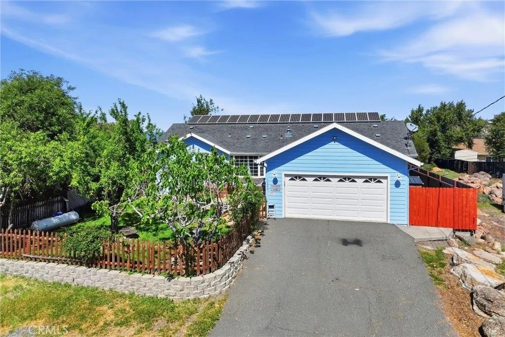 Photo of 10052 Monte Cristo Dr, Kelseyville, CA 95451 (MLS # LC26066197)