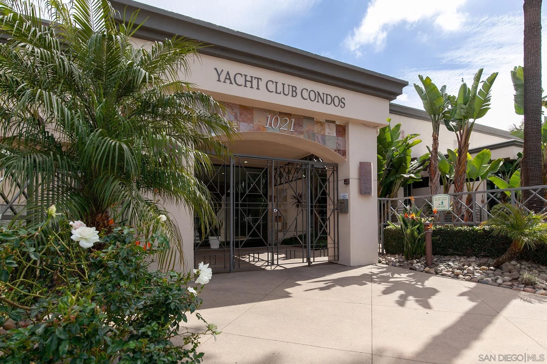 1021 Scott St 225