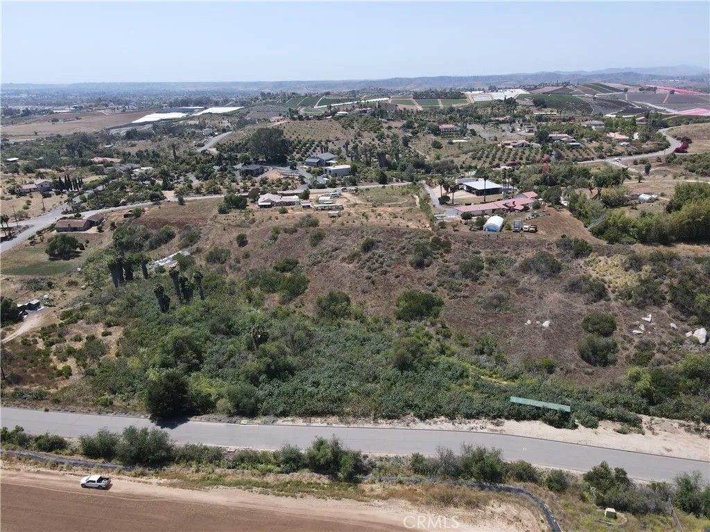 Photo of 712 Sleeping Indian, Oceanside, CA 92057 (MLS # SW26084191)