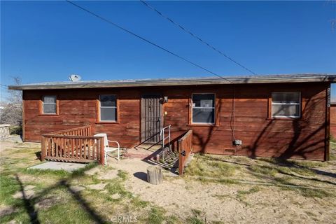 Photo of 25640 Jasper Rd, Barstow, CA 92311 (MLS # CV26054228)