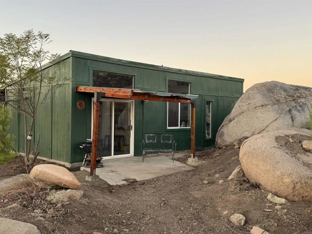 Photo of 2494 Lane, Fallbrook, CA 92028 (MLS # PTP2508712)