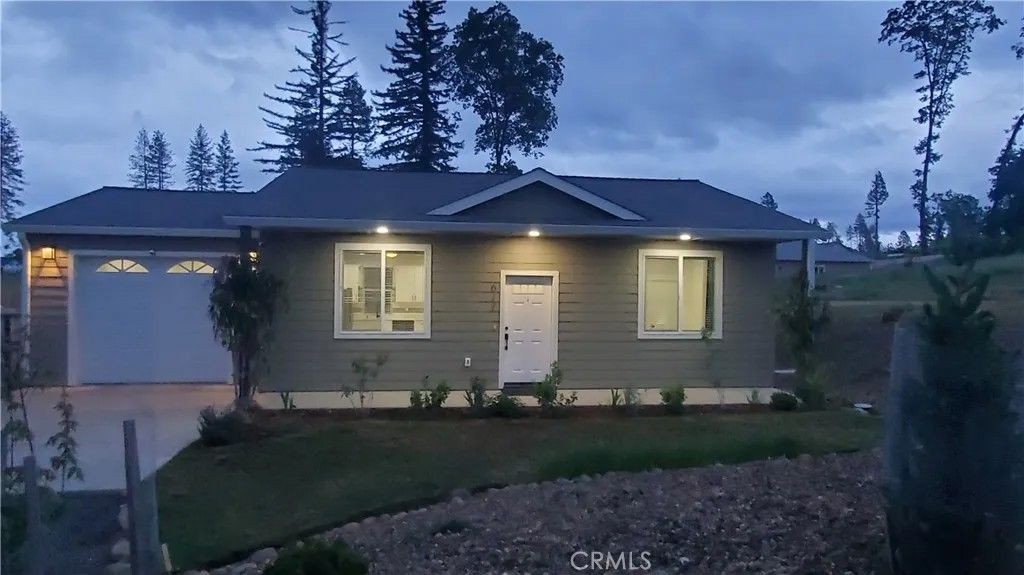 Photo of 611 Sunset Dr, Paradise, CA 95969 (MLS # PA26078104)