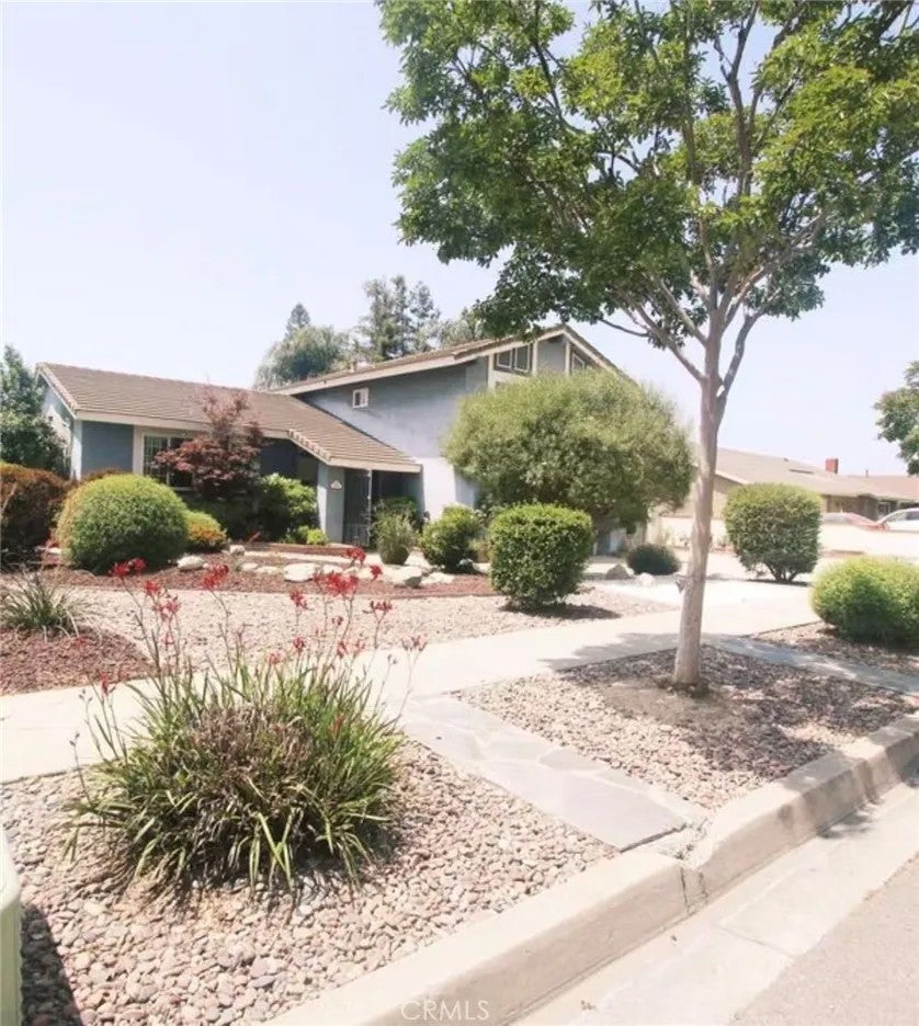 8449 Lemon Avenue