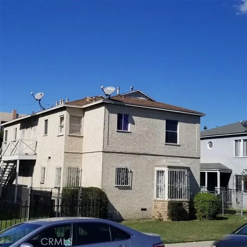 Photo of 6143 S Hobart Boulevard, Los Angeles, CA 90047 (MLS # DW26015600)