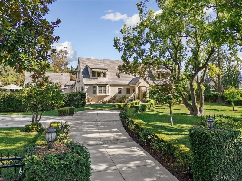 731 W Highland Avenue