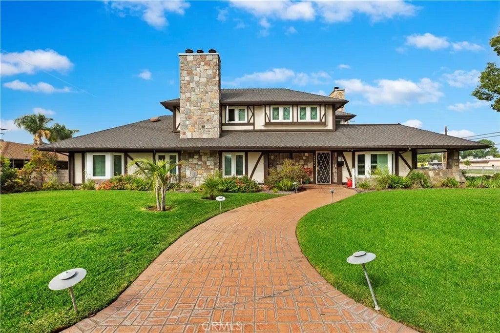 3694 Parkside