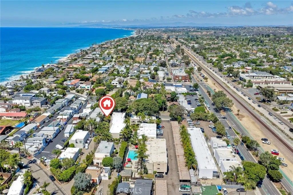 Photo of 147 W Glaucus St #D, Encinitas, CA 92024 (MLS # JT25215929)