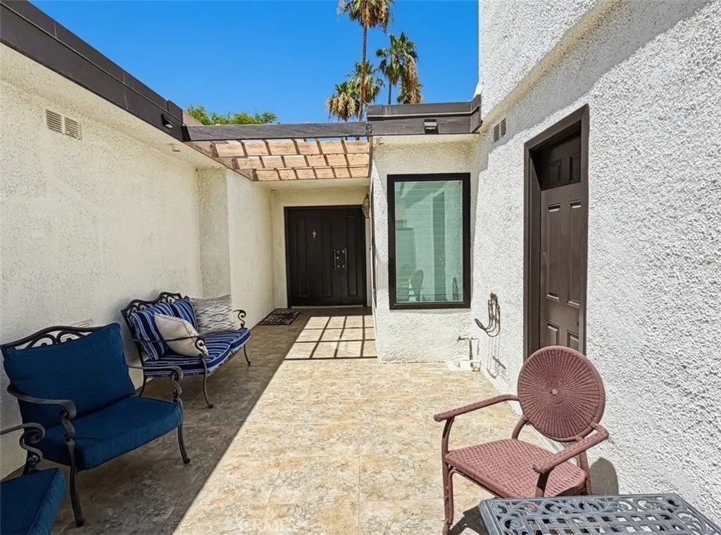 Photo of 70 Durango CIR, Rancho Mirage, CA 92270 (MLS # CV26120648)
