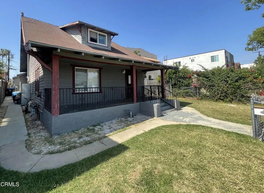 Photo of 929 S Lorena Street, Los Angeles, CA 90023 (MLS # V1-36031)