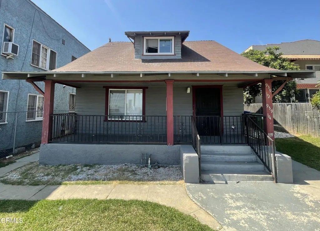 Photo of 929 S Lorena Street, Los Angeles, CA 90023 (MLS # V1-36031)