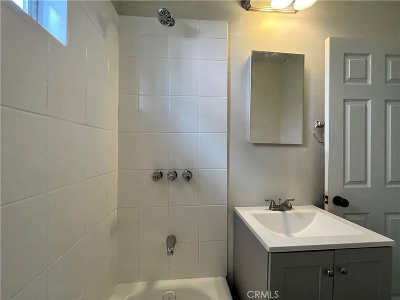611 W 57th