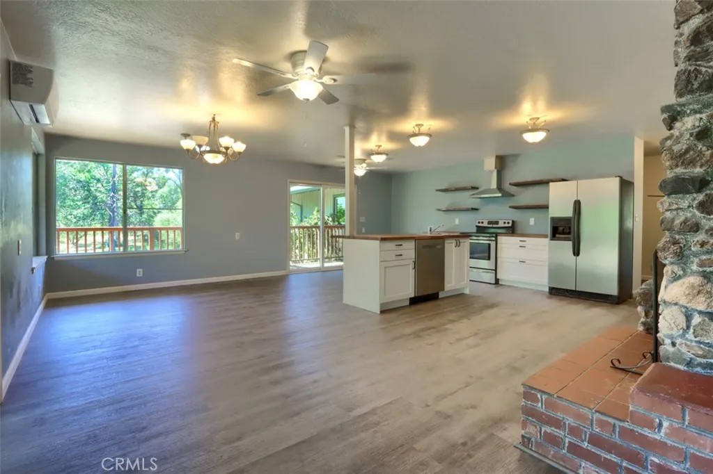 4949 Indian Peak