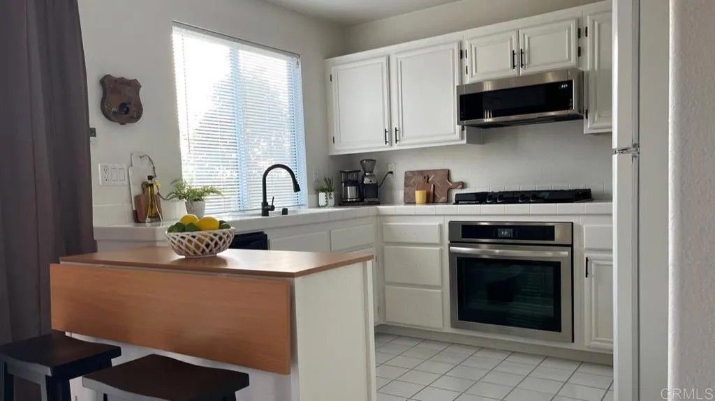 Photo of 3381 Sherwood Lane, San Marcos, CA 92078 (MLS # NDP2600345)