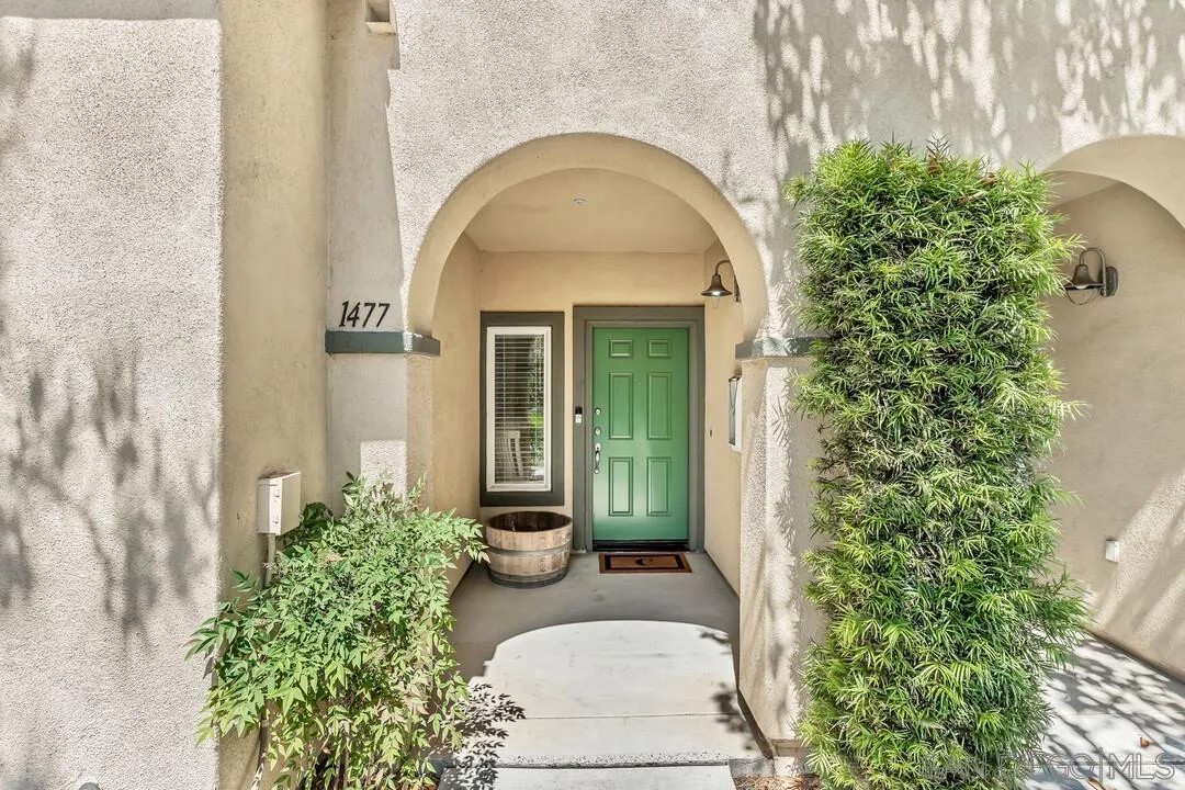 1477 Paseo Orion