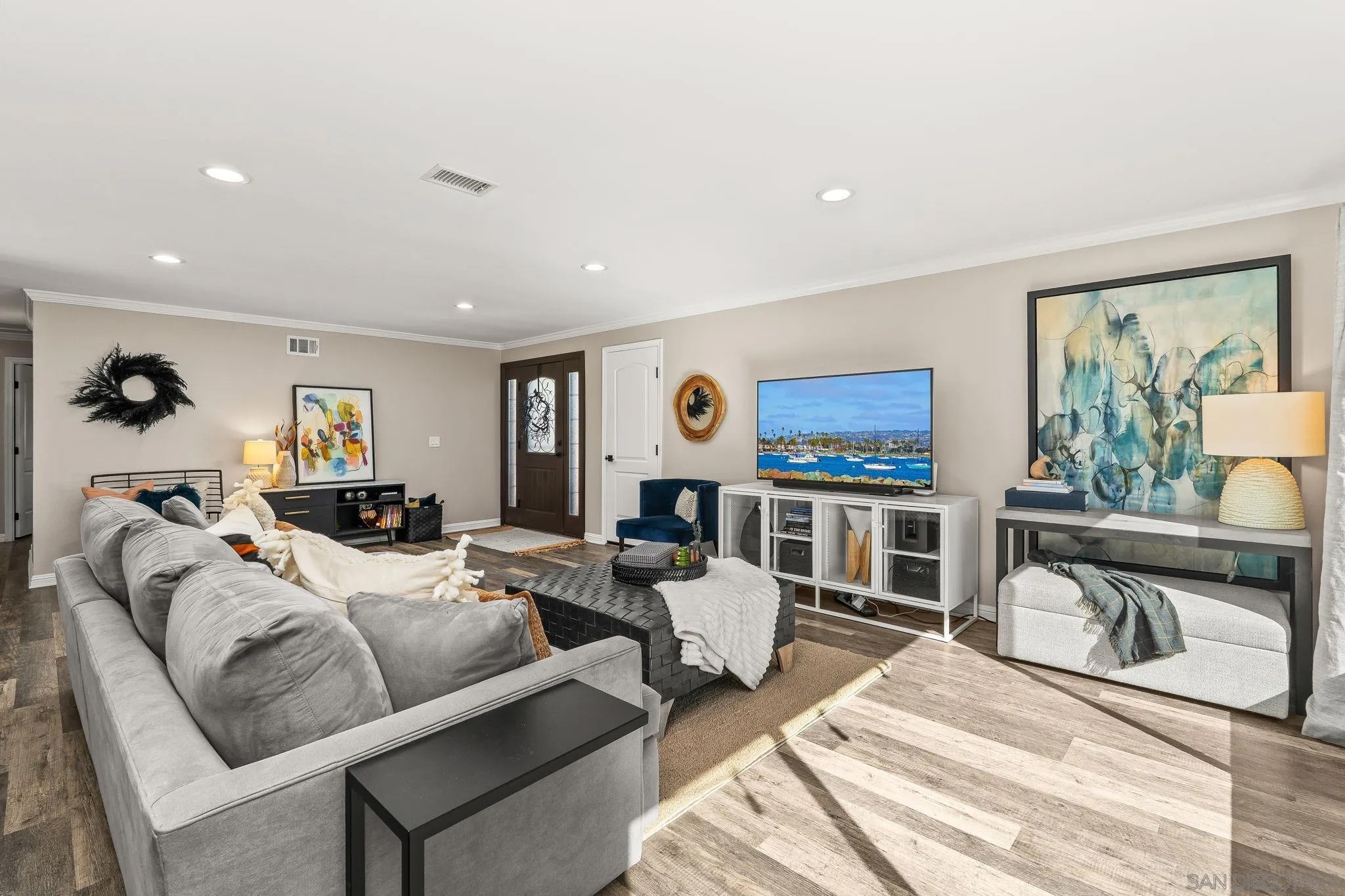 8347 Carlton Oaks Dr.