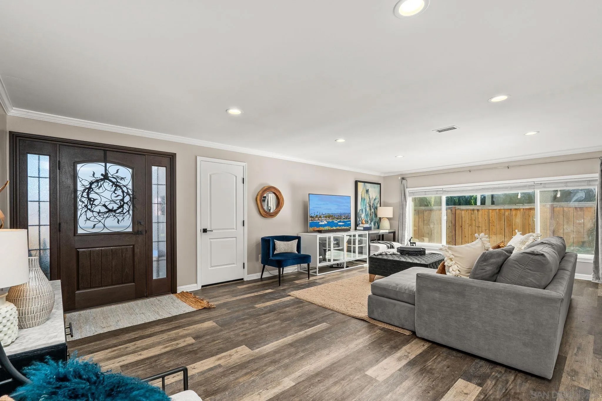 8347 Carlton Oaks Dr.