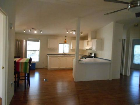 2003 Bayview Hts 158 San Diego CA 92105