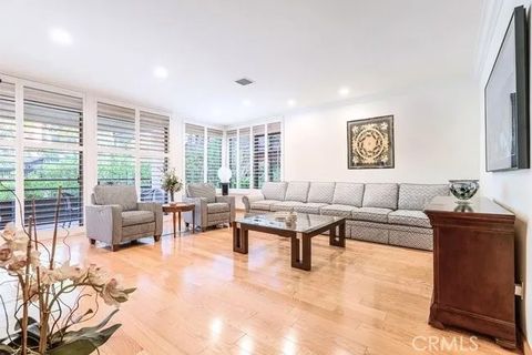 Photo of 4765 Park Encino Lane #133, Encino, CA 91436 (MLS # SR26062193)