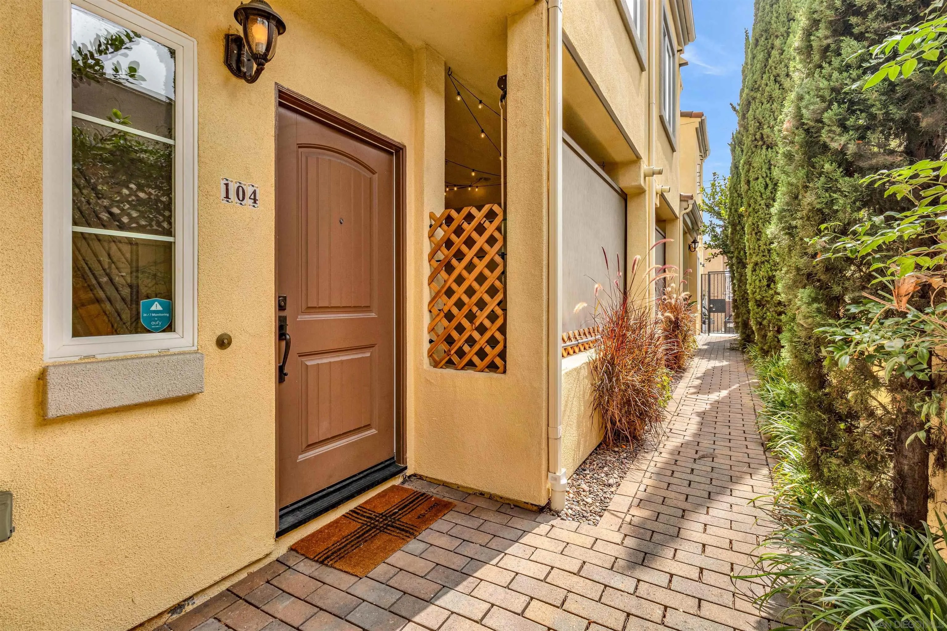 4329 Idaho St 104