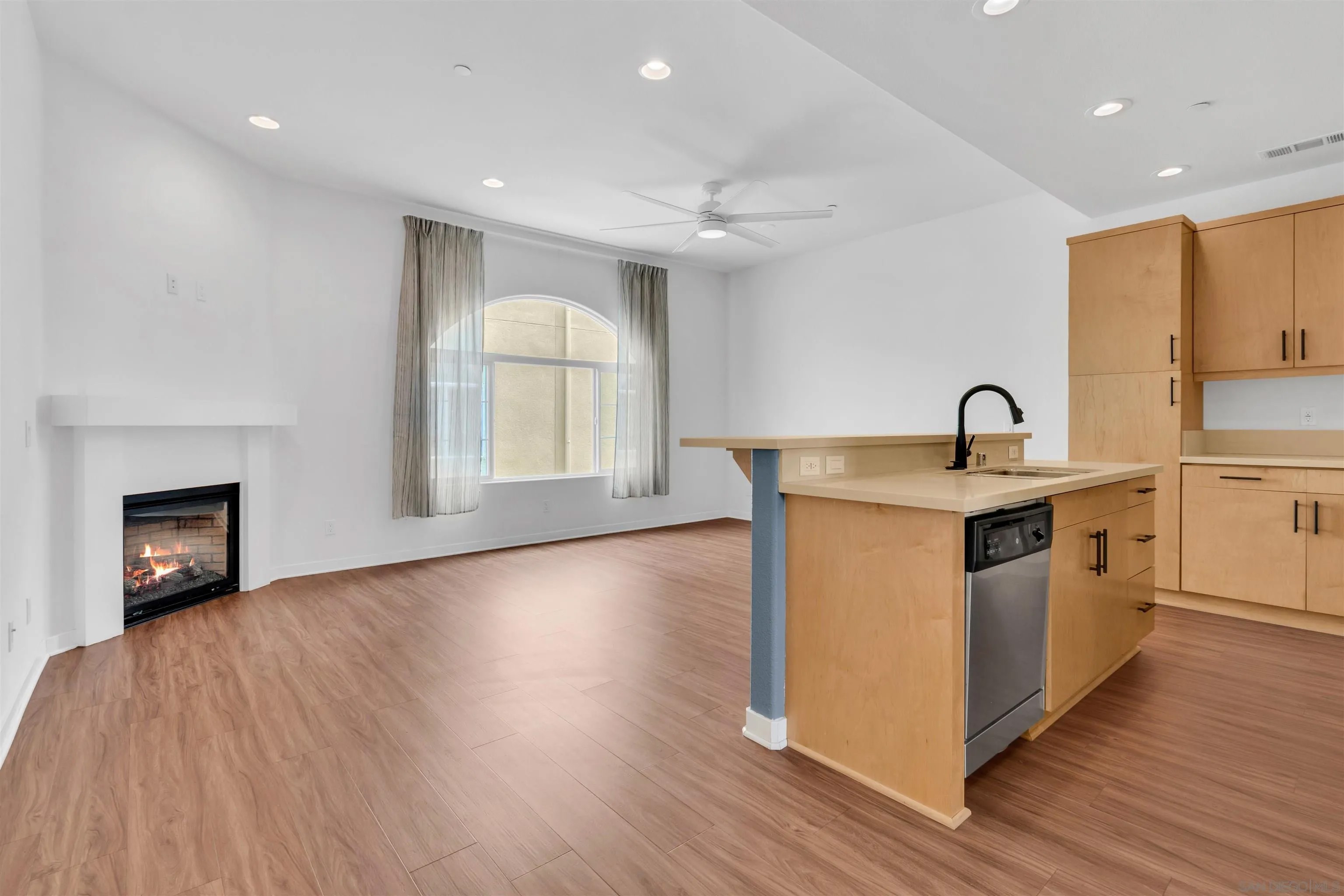 4329 Idaho St 104