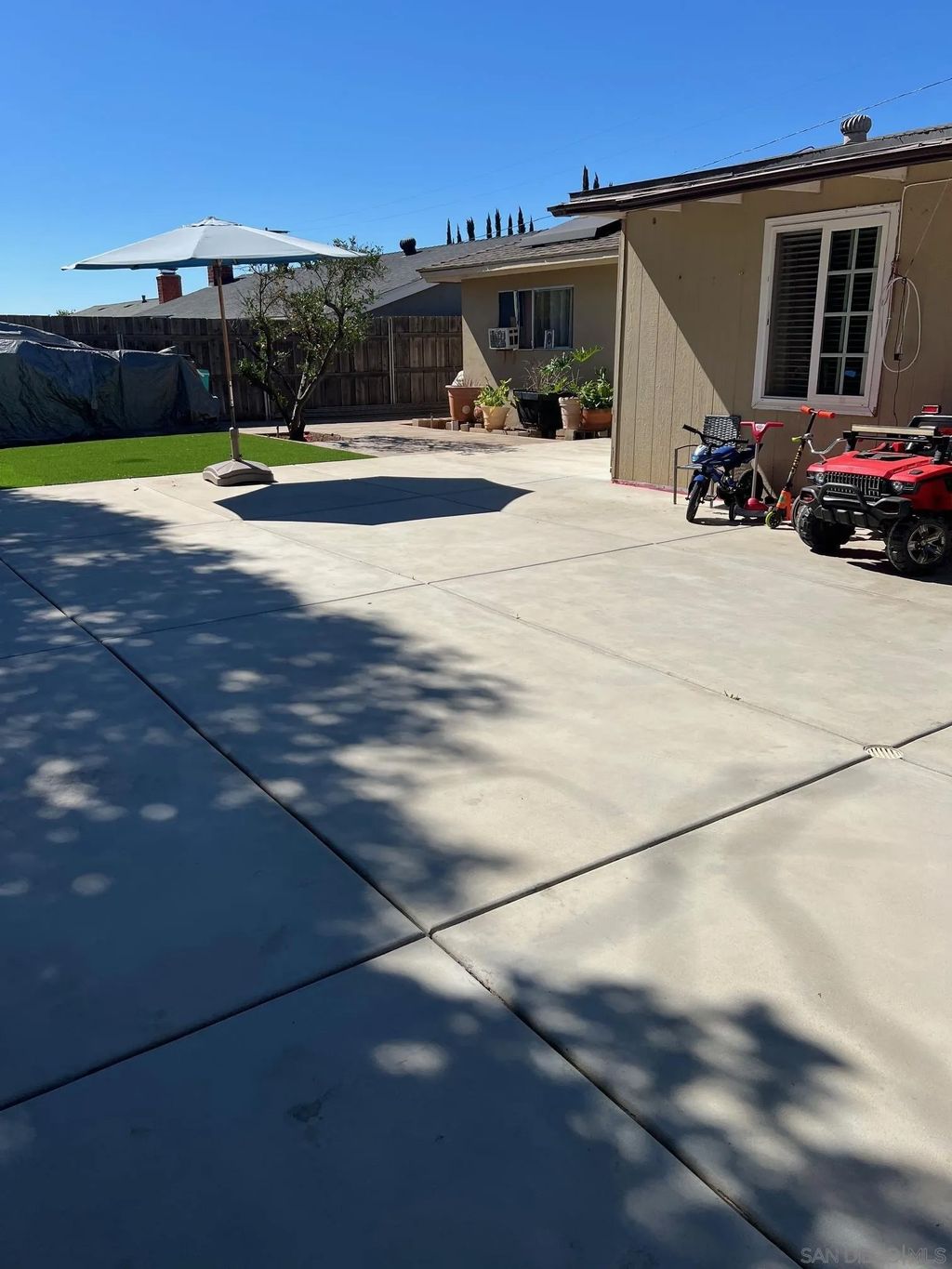 Photo of 1362 N Elm St, Escondido, CA 92026 (MLS # 260007337)