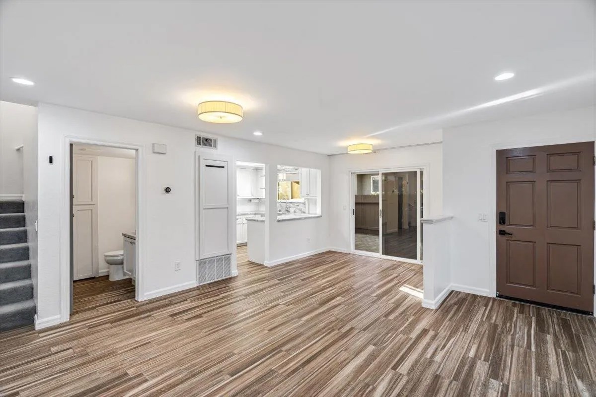 7453 Fortuna Vista Ct 36