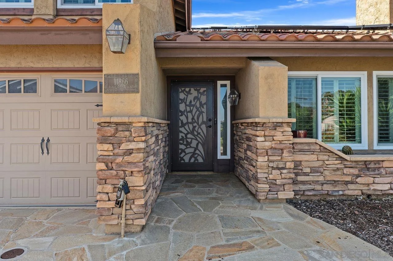 11666 Papagallo Court