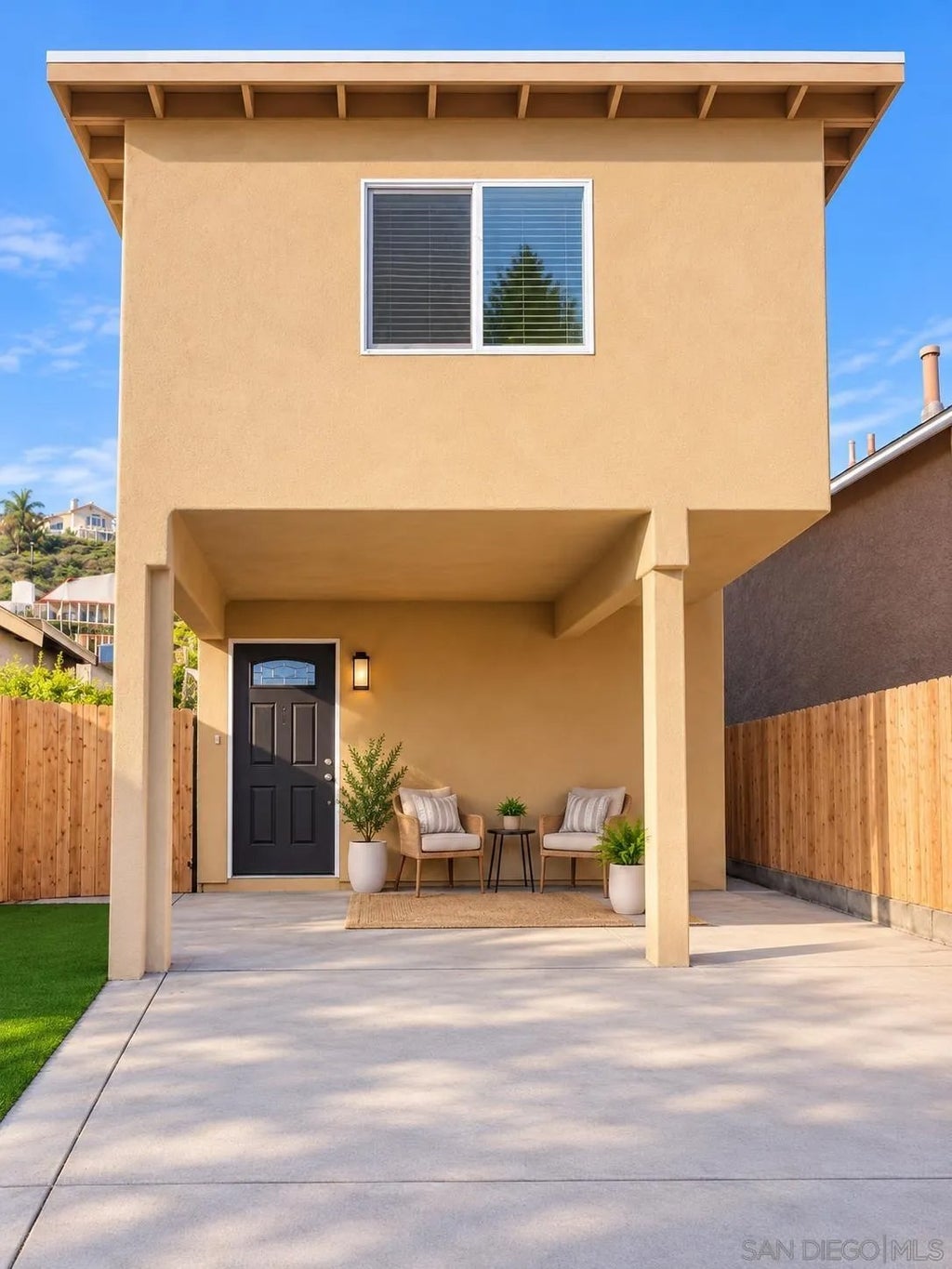 Photo of 9834 Saint George Street, Spring Valley, CA 91977 (MLS # 260025679)
