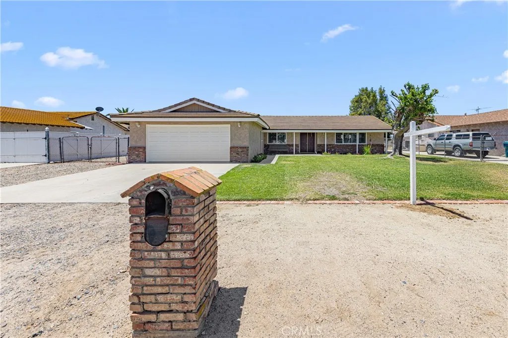 2670 Vine