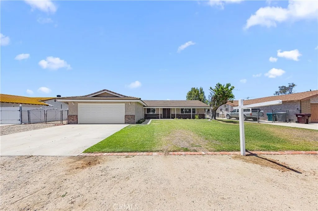 2670 Vine