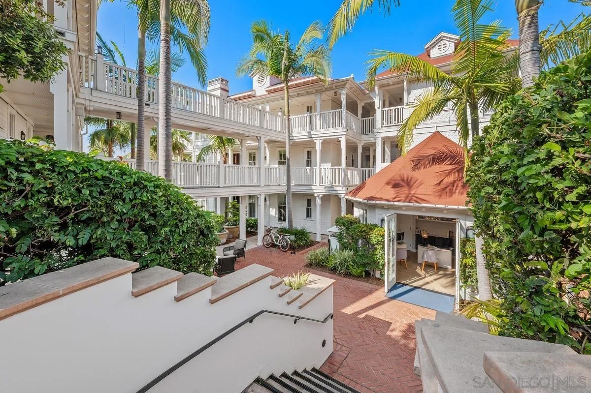 1500 Orange Avenue Villa 28