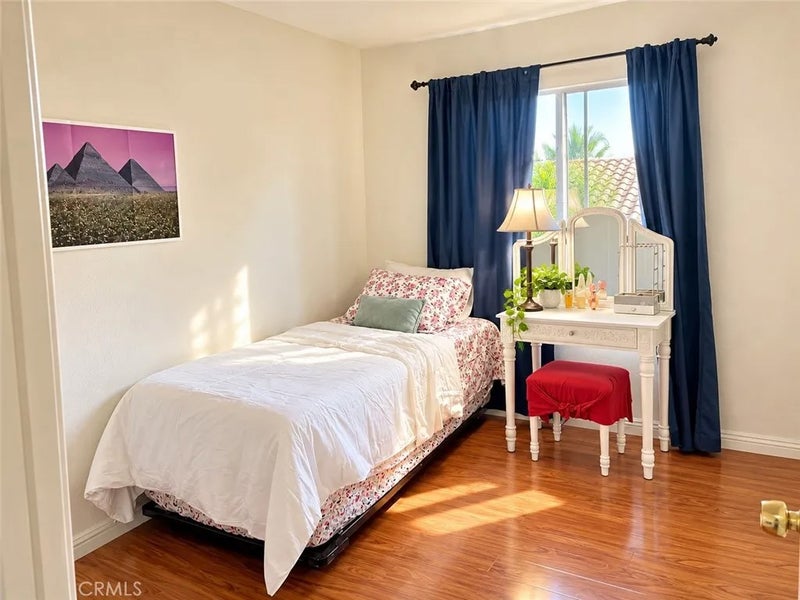 32490 Beechwood