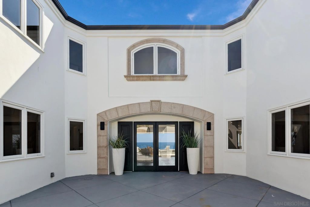 Photo of 5366 Calumet Ave, La Jolla, CA 92037 (MLS # 250042060)