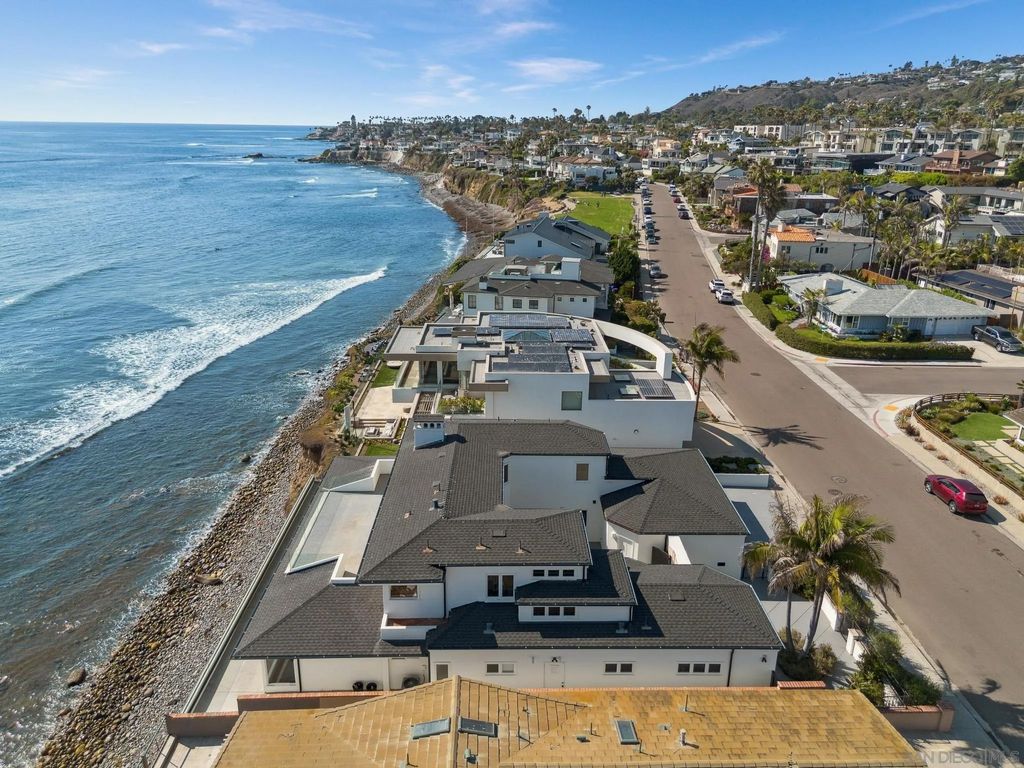 Photo of 5366 Calumet Ave, La Jolla, CA 92037 (MLS # 250042060)