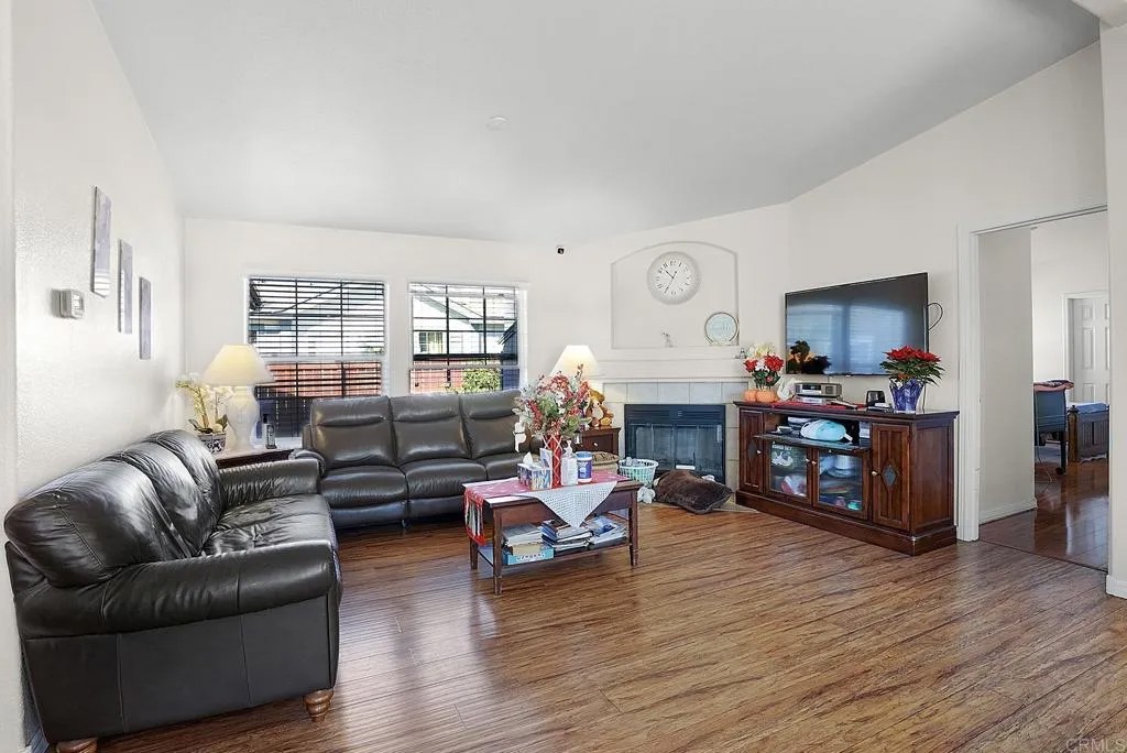 3728 Linda Vista Drive