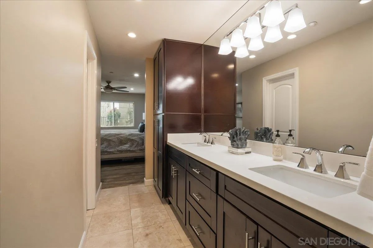 1225 Pacific Beach Drive 2E