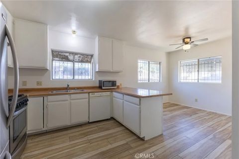 Tiny photo for 314 S Vine St, Anaheim, CA 92805 (MLS # PW25251123)