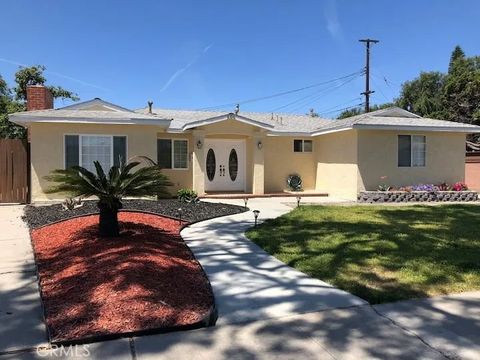 Photo of 501 S Courtney Ave, Fullerton, CA 92833 (MLS # TR25275714)