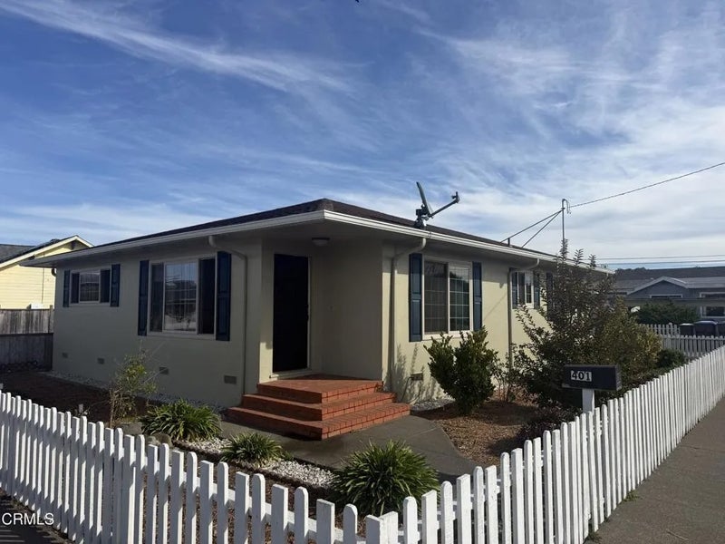 401 Madrone Street