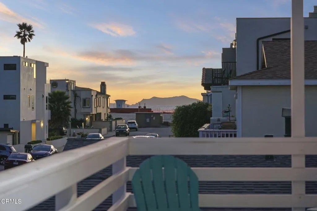 137 Santa Monica Avenue