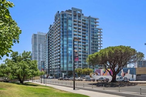 Tiny photo for 1080 Park Blvd #1802, San Diego, CA 92101 (MLS # 250040139)