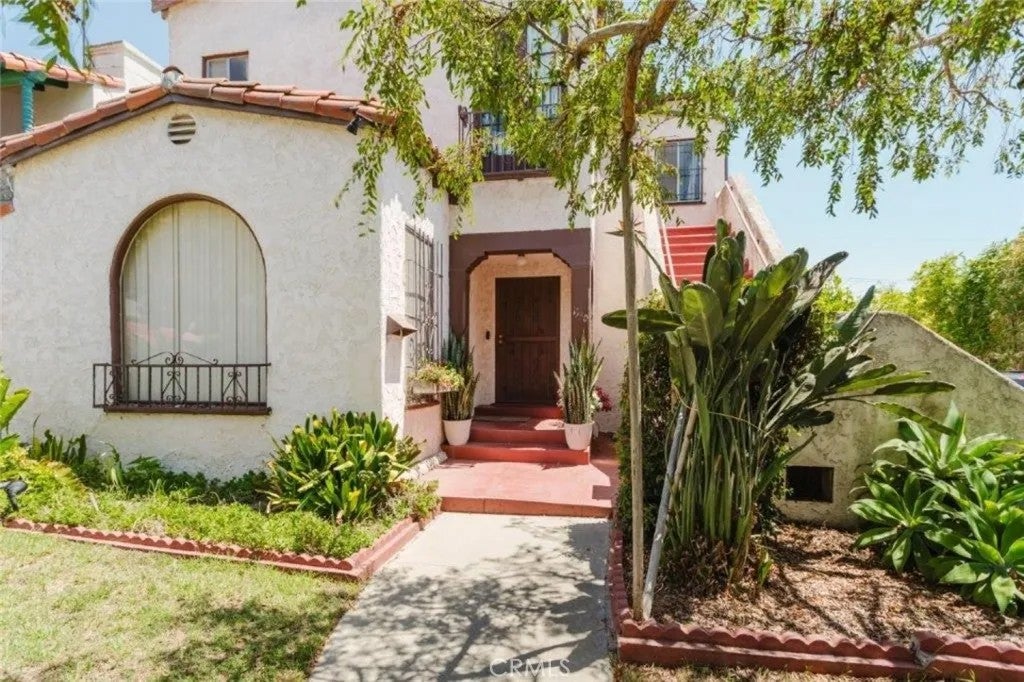 1332 Masselin Avenue A&B