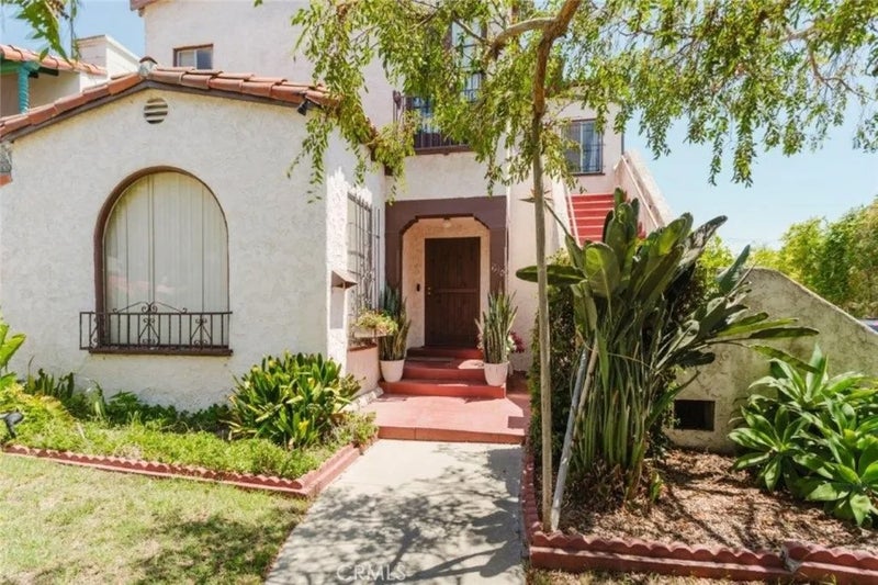 1332 Masselin Avenue A&B