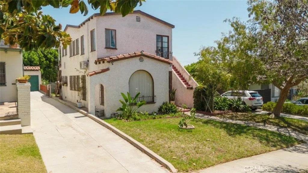 1332 Masselin Avenue A&B