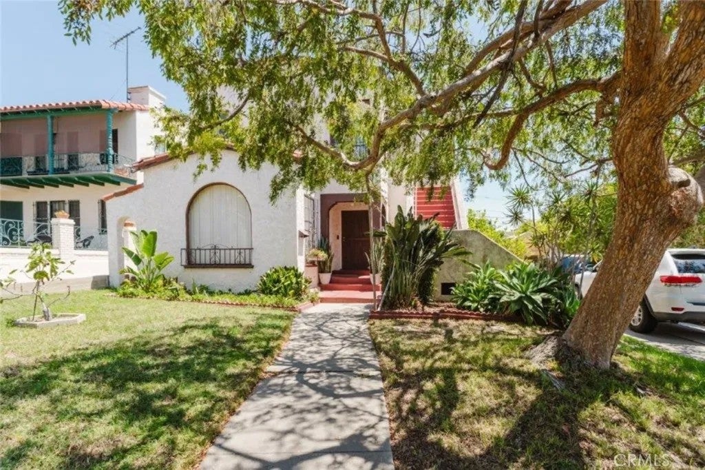 1332 Masselin Avenue A&B