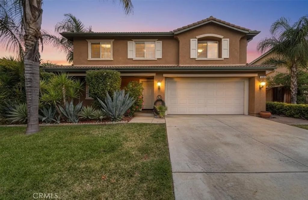 Photo of 28688 Lavatera Avenue, Murrieta, CA 92563 (MLS # SW25244200)